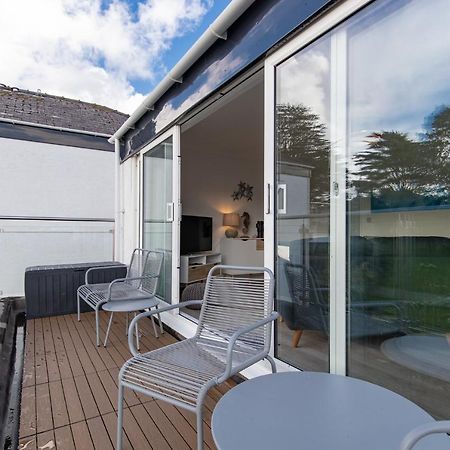 25 Coedrath Park - Sea Views From Balcony, Short Walk To Beach, Parking Saundersfoot Exteriör bild