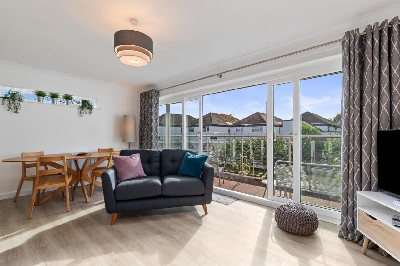 25 Coedrath Park - Sea Views From Balcony, Short Walk To Beach, Parking Saundersfoot Exteriör bild